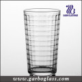 Copo de vidro e copo bebendo (GB027612C)
